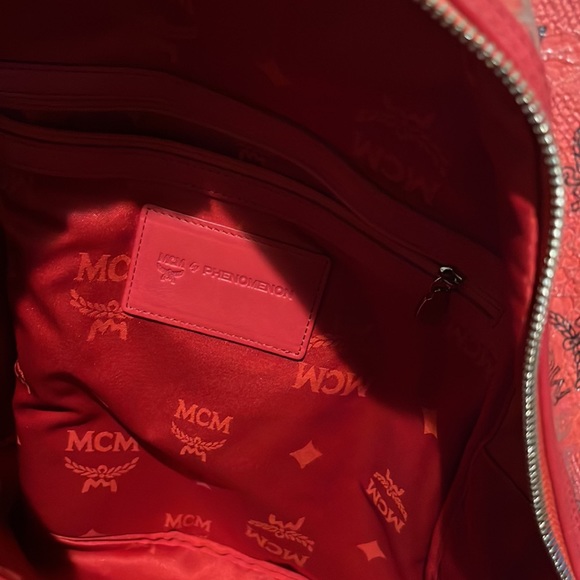 Red MCM backpack - Picture 3 of 4